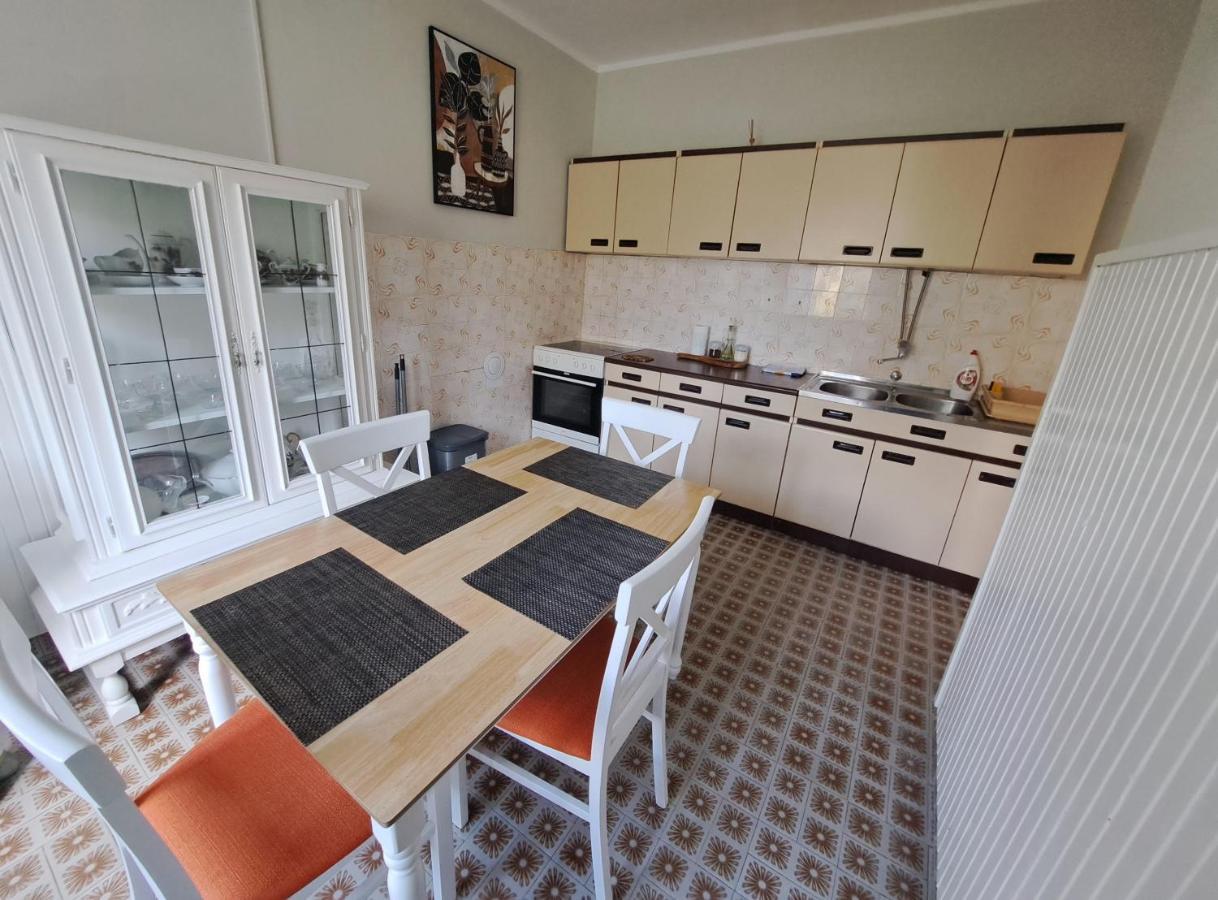 Red House Apartment كوتور المظهر الخارجي الصورة