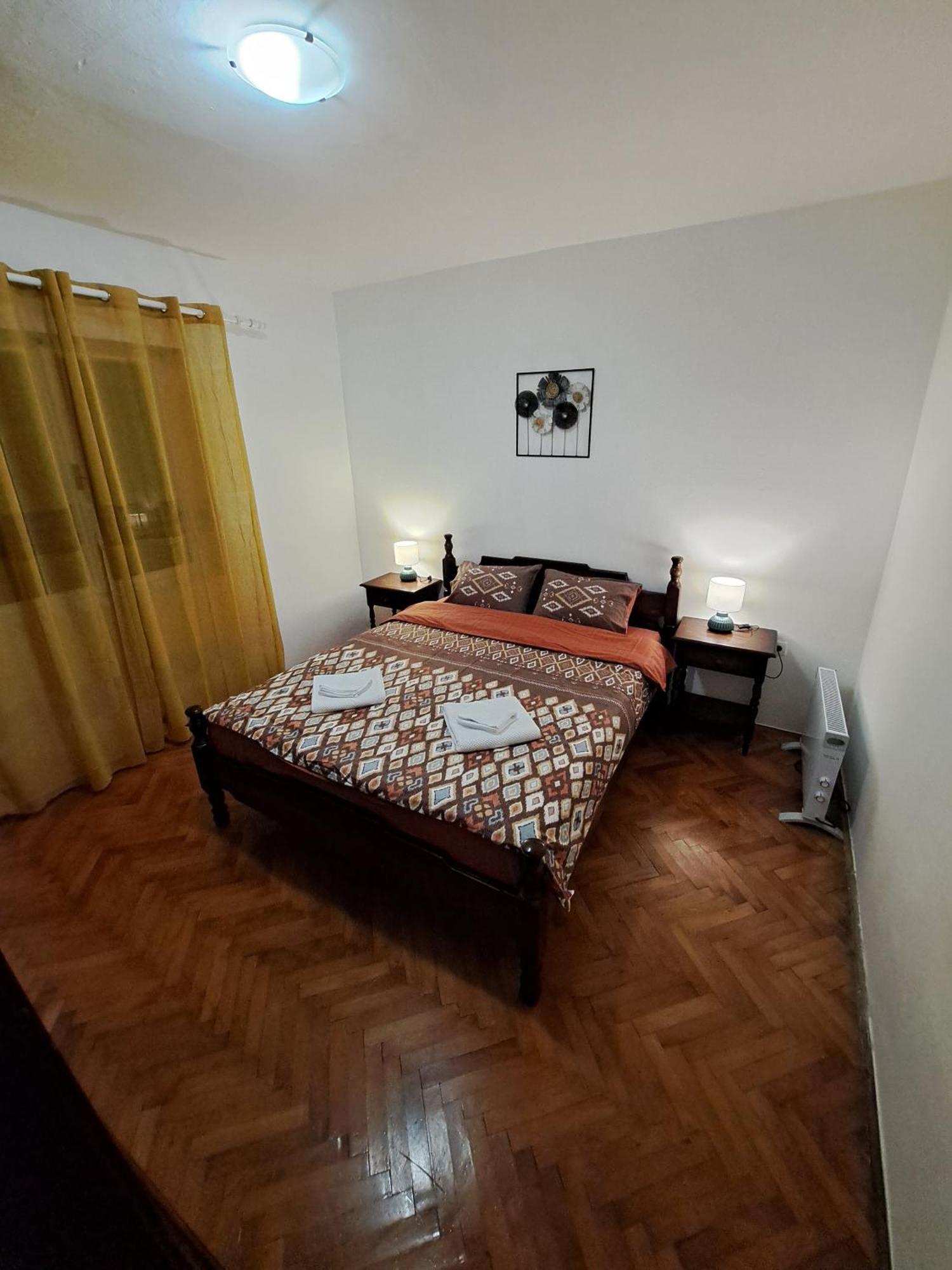 Red House Apartment كوتور المظهر الخارجي الصورة