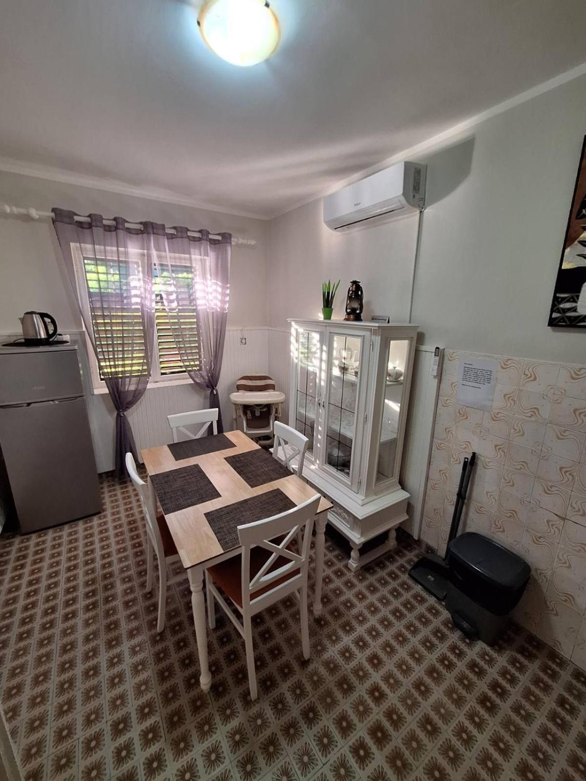 Red House Apartment كوتور المظهر الخارجي الصورة